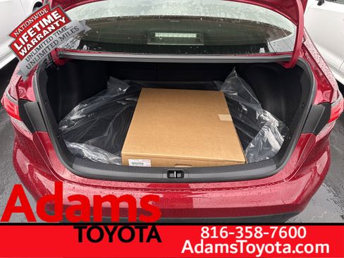 Used 2026 Toyota Corolla LE w/ LE Premium Package image 7