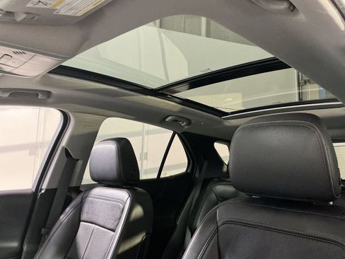 Used 2022 Chevrolet Equinox Premier image 31