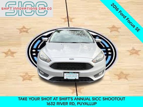 Used 2016 Ford Focus SE w/ Equipment Group 201A image 2