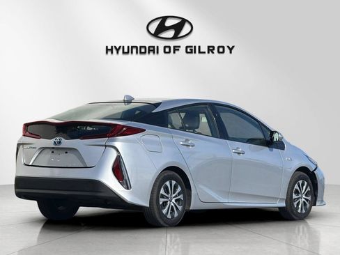 Used 2020 Toyota Prius Prime LE FWD image 5