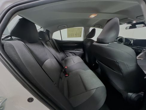 Used 2025 Toyota Camry LE image 33