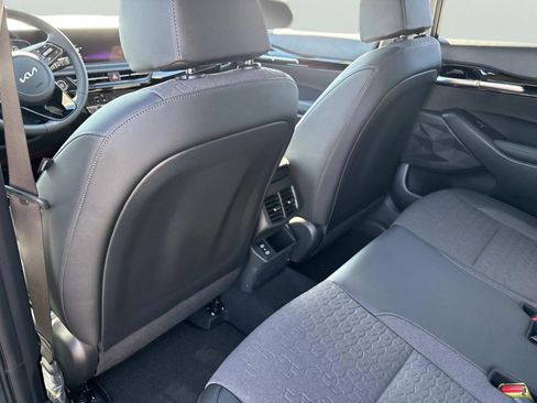 New 2026 Kia Seltos S image 16