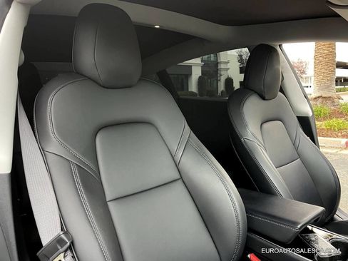 Used 2018 Tesla Model 3 Long Range image 28