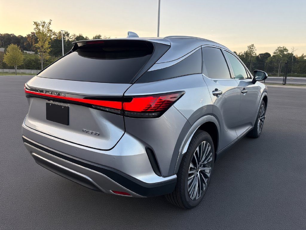 Used 2023 Lexus RX 350 Premium Plus w/ Cold Area Package FWD image 3