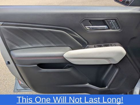 Used 2023 GMC Canyon AT4X image 9