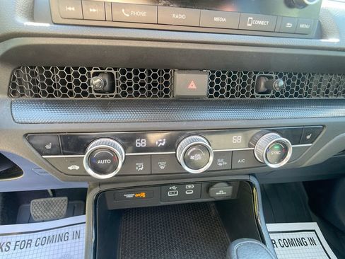 Used 2024 Honda CR-V EX image 19