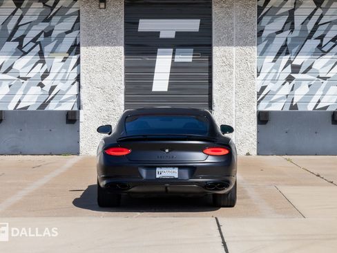 Used 2022 Bentley Continental GT image 14