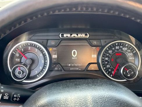 Used 2019 RAM 1500 Laramie AWD/4WD image 13