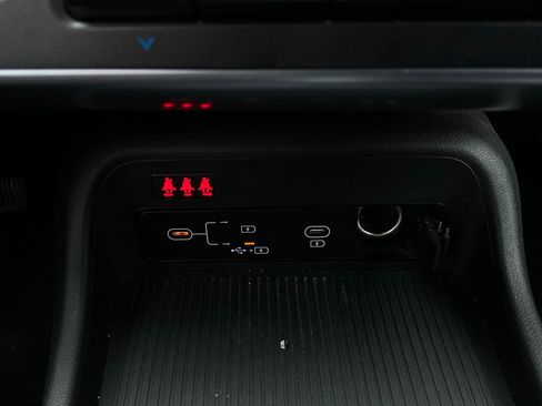 Used 2025 Hyundai Kona SEL image 25