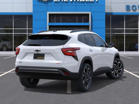 New 2026 Chevrolet Trax RS w/ Sunroof Package FWD image 4
