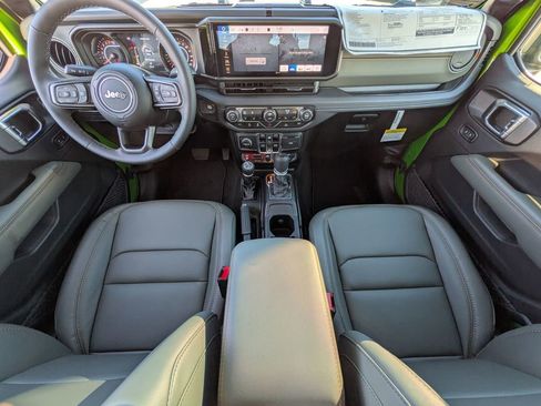 New 2026 Jeep Gladiator Mojave image 29