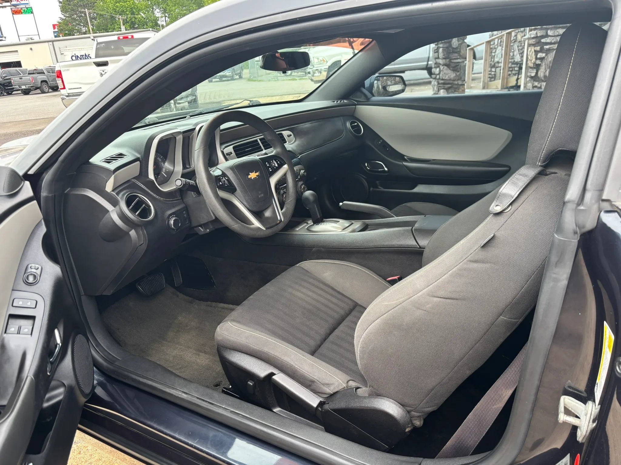 Used 2014 Chevrolet Camaro LS RWD image 11