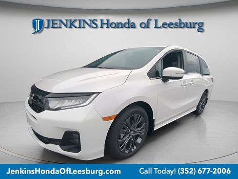 New 2026 Honda Odyssey Touring image 8