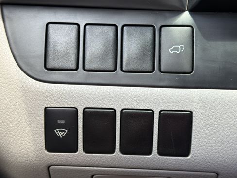 Used 2015 Toyota Highlander XLE FWD image 13