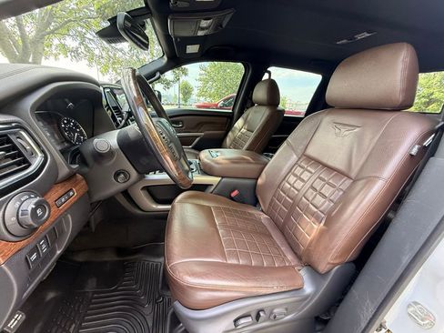 Used 2020 Nissan Titan Platinum Reserve w/ Protection Package 2 AWD/4WD image 25