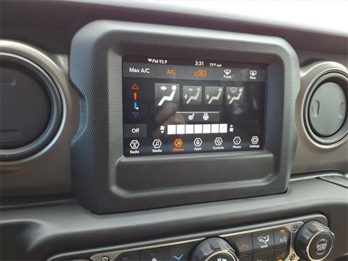 Used 2022 Jeep Wrangler Unlimited Sport image 19