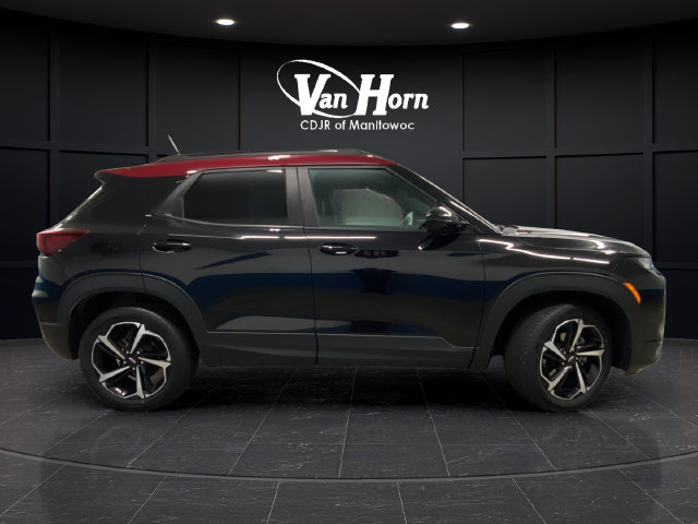 Used 2021 Chevrolet TrailBlazer RS w/ Sun and Liftgate Package AWD/4WD image 8