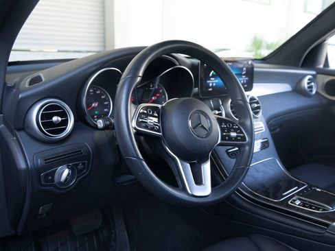 Used 2021 Mercedes-Benz GLC 300 image 14