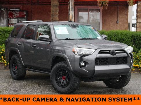 Used 2021 Toyota 4Runner SR5 image 2