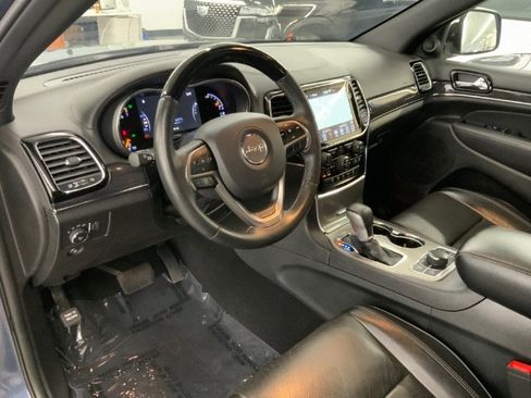 Used 2019 Jeep Grand Cherokee Overland image 29