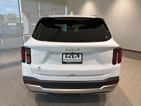 Used 2026 Kia Sorento S image 4