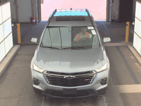 Used 2023 Chevrolet Traverse RS AWD/4WD image 2