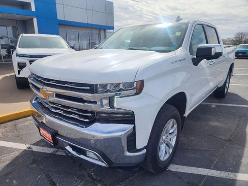 Used 2021 Chevrolet Silverado 1500 LTZ w/ LTZ Convenience Package II image 3
