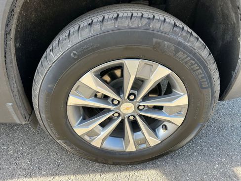 Used 2025 Chevrolet Equinox LT image 29