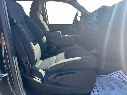 Used 2018 Chevrolet Silverado 1500 LT w/ All Star Edition AWD/4WD image 10