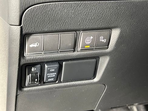 Used 2015 INFINITI QX80 Luxe w/ 22" Wheel Package image 25