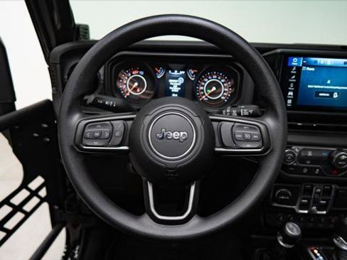 Used 2026 Jeep Wrangler Unlimited Sport image 26