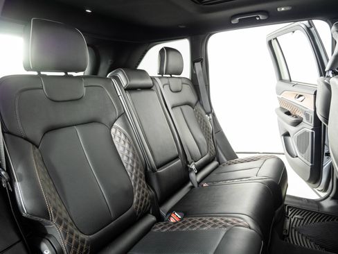 Used 2023 Jeep Grand Cherokee Summit w/ Luxury Tech Group V AWD/4WD image 23
