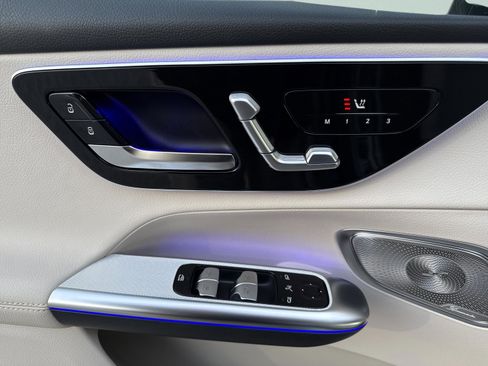 New 2026 Mercedes-Benz GLC 300 GLC 300 image 11