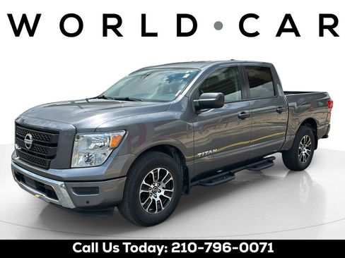 Used 2023 Nissan Titan SV w/ SV Convenience Package RWD image 7