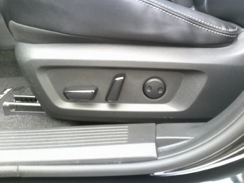 Used 2023 Nissan Rogue SL w/ SL Premium Package AWD/4WD image 13