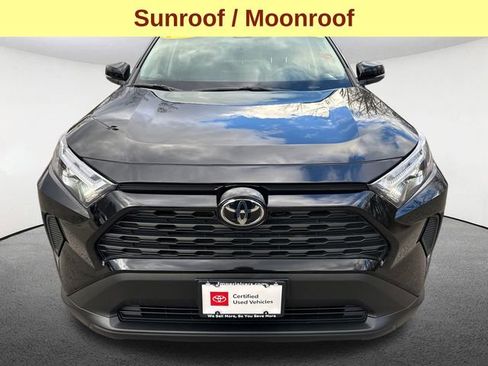 Used 2023 Toyota RAV4 XLE w/ Convenience Package image 4