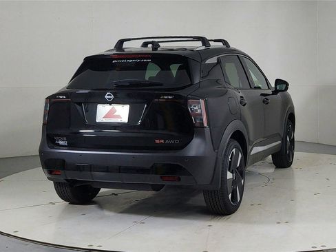 New 2026 Nissan Kicks SR w/ Cold Weather Package image 6