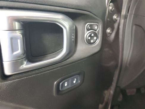 Used 2021 Jeep Wrangler Unlimited Sport image 15