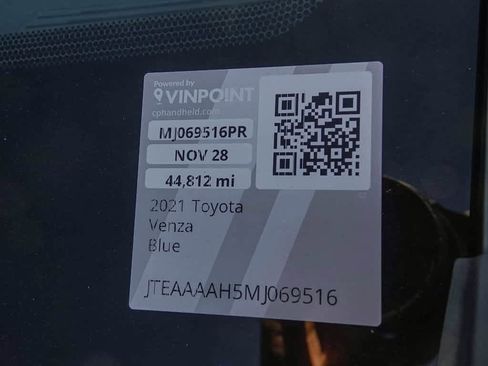 Used 2021 Toyota Venza LE image 28