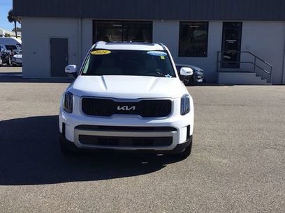 Used 2024 Kia Telluride EX w/ EX Captain's Chair Package