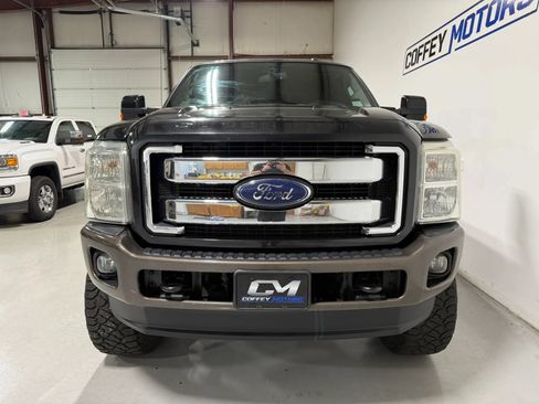 Used 2015 Ford F250 King Ranch w/ FX4 Off-Road Package AWD/4WD image 9