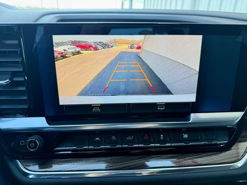 Used 2024 Chevrolet Silverado 1500 RST image 25