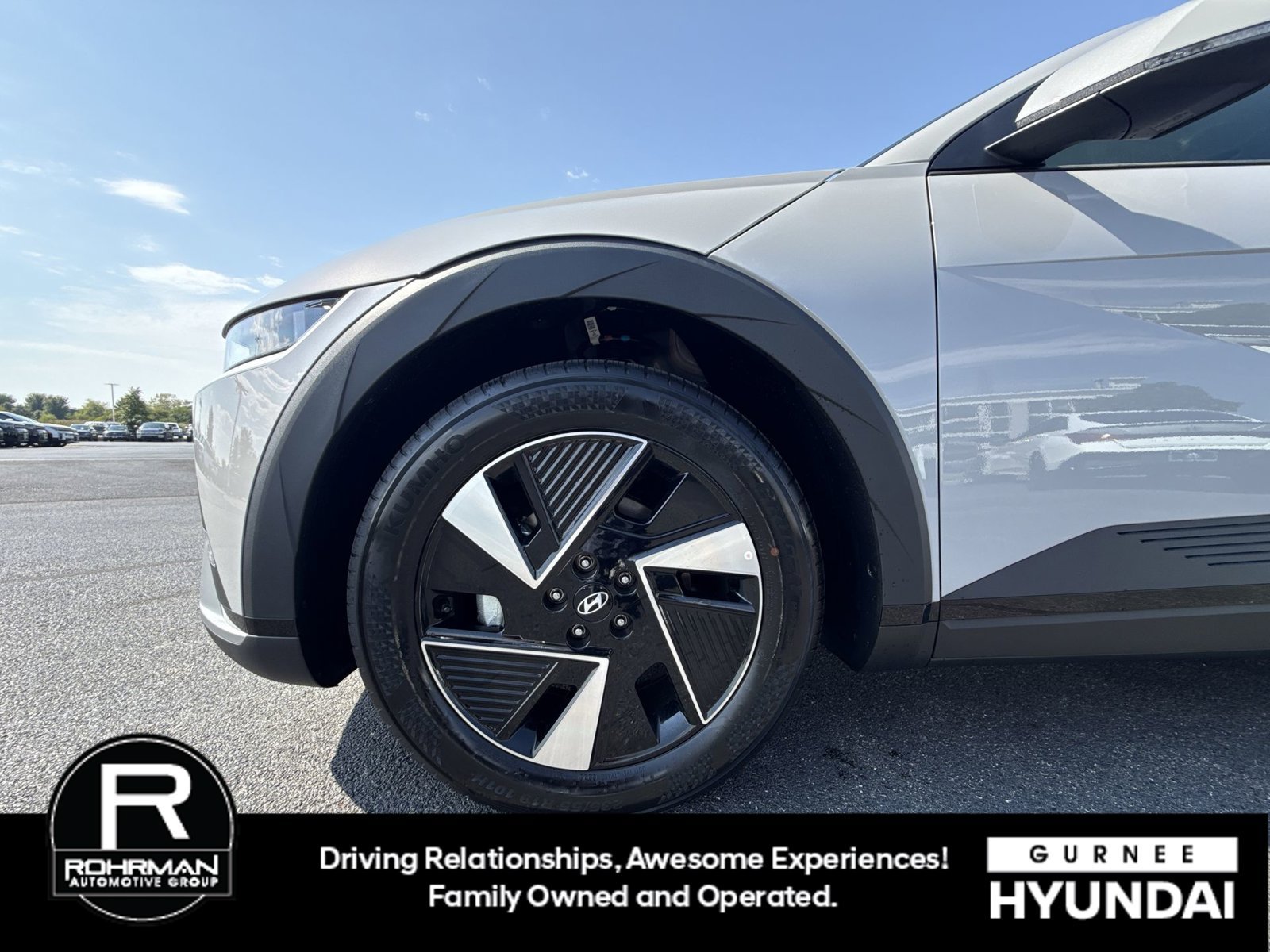 New 2026 Hyundai Ioniq 5 SE AWD/4WD image 11