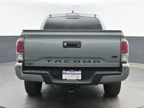 Used 2022 Toyota Tacoma TRD Sport w/ Technology Package AWD/4WD image 13