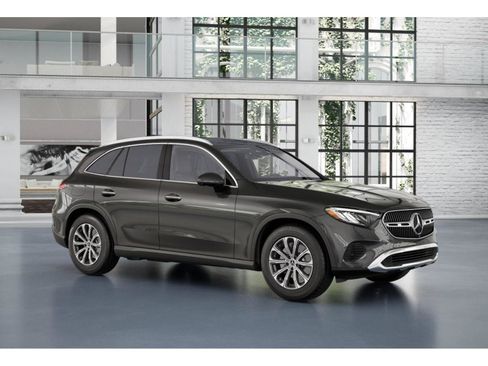 Used 2026 Mercedes-Benz GLC 300 4MATIC image 12