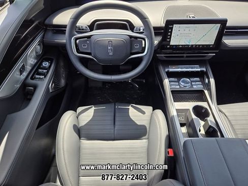 New 2026 Lincoln Nautilus Reserve AWD/4WD image 10