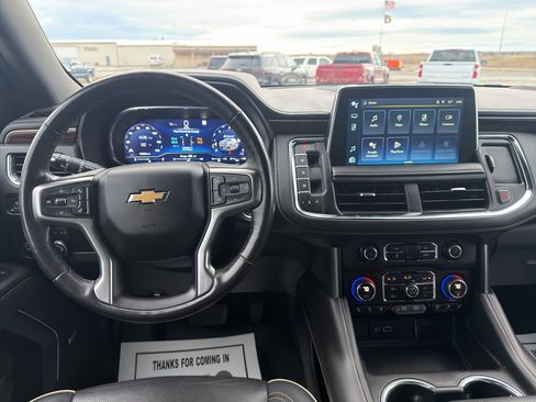 Used 2023 Chevrolet Tahoe Premier AWD/4WD image 12