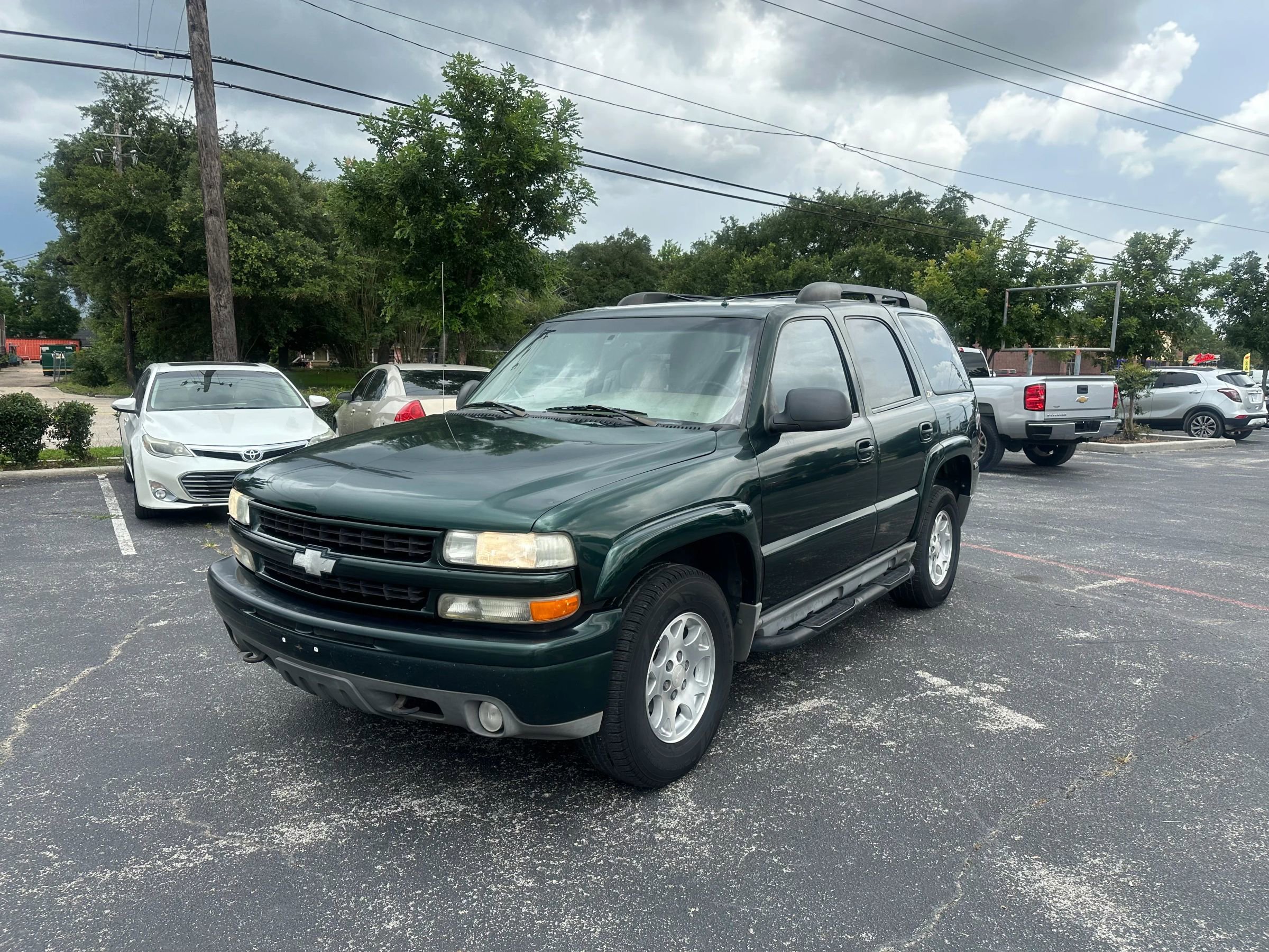 Used 2002 Chevrolet Tahoe Z71 AWD/4WD image 1