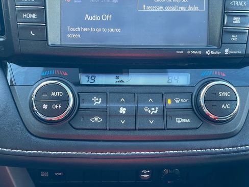 Used 2018 Toyota RAV4 XLE image 30