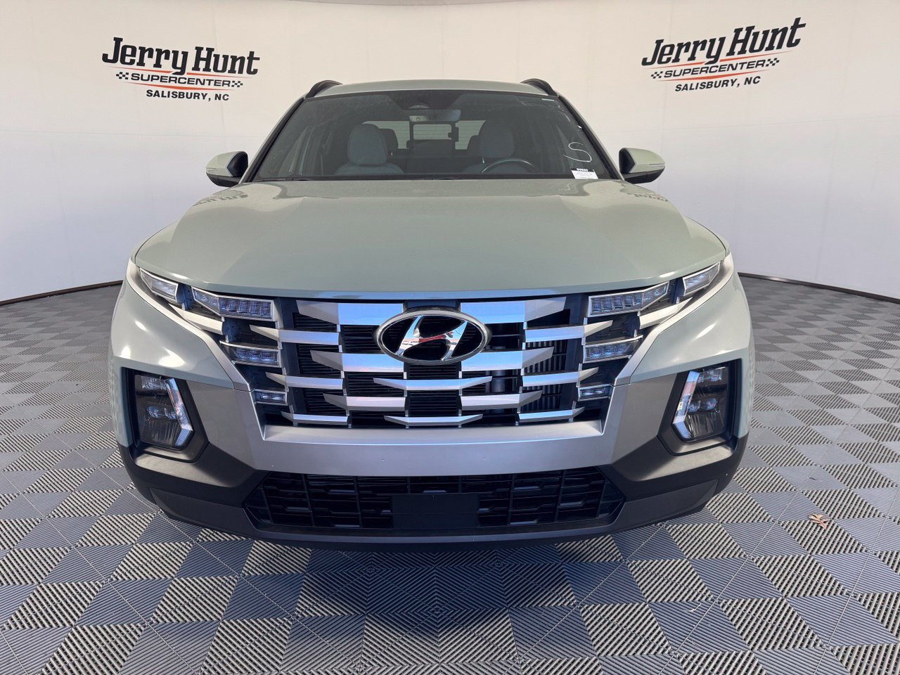 Used 2023 Hyundai Santa Cruz SEL Premium AWD/4WD image 4